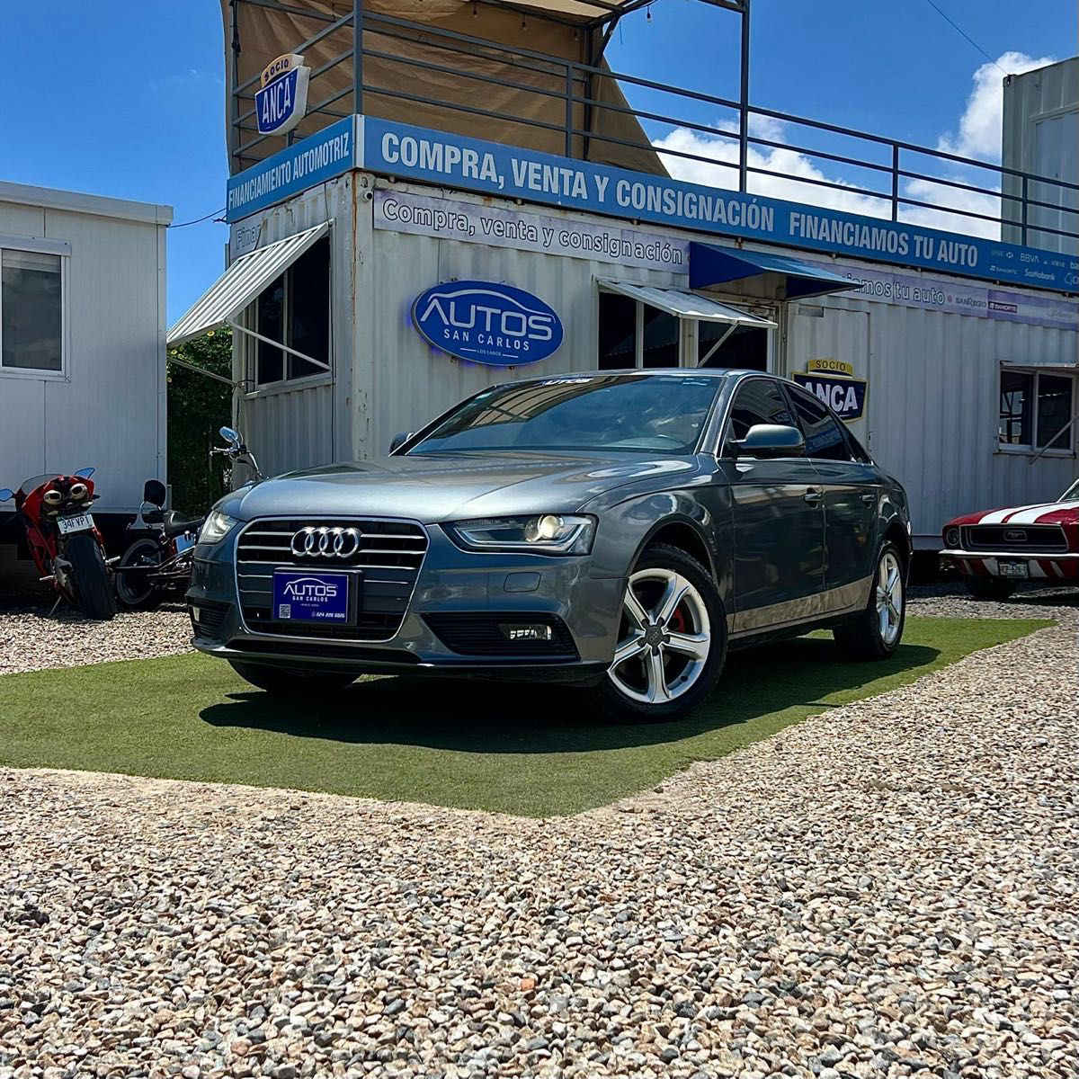 Audi A4 2014