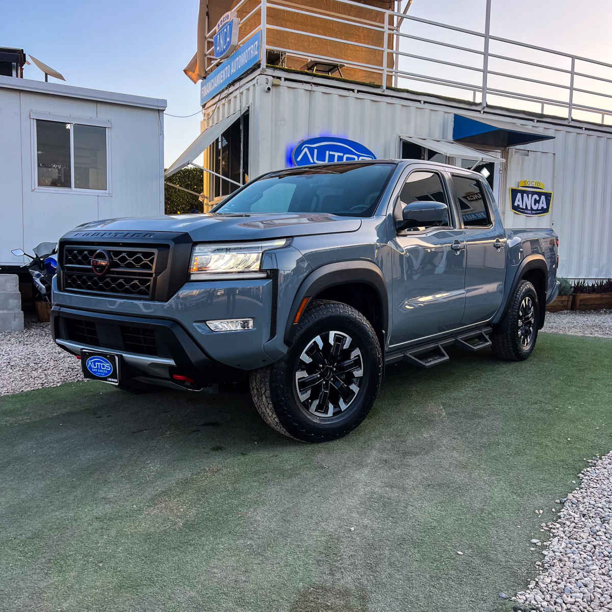Nissan Frontier 2023