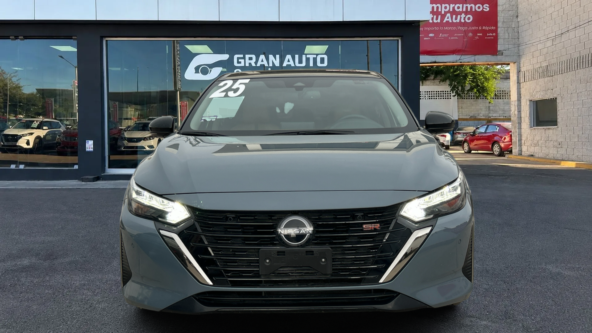 SENTRA SR PLATINUM BITONO CVT PIEL