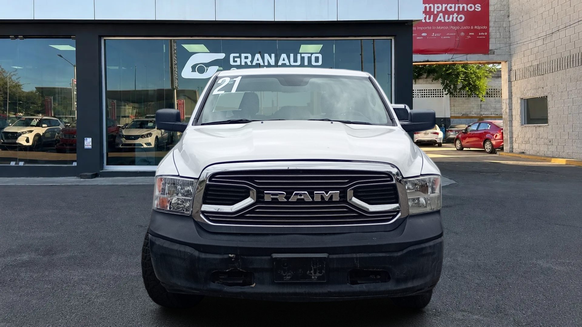 RAM 1500 CREW CAB SLT 4X4 V6 2021
