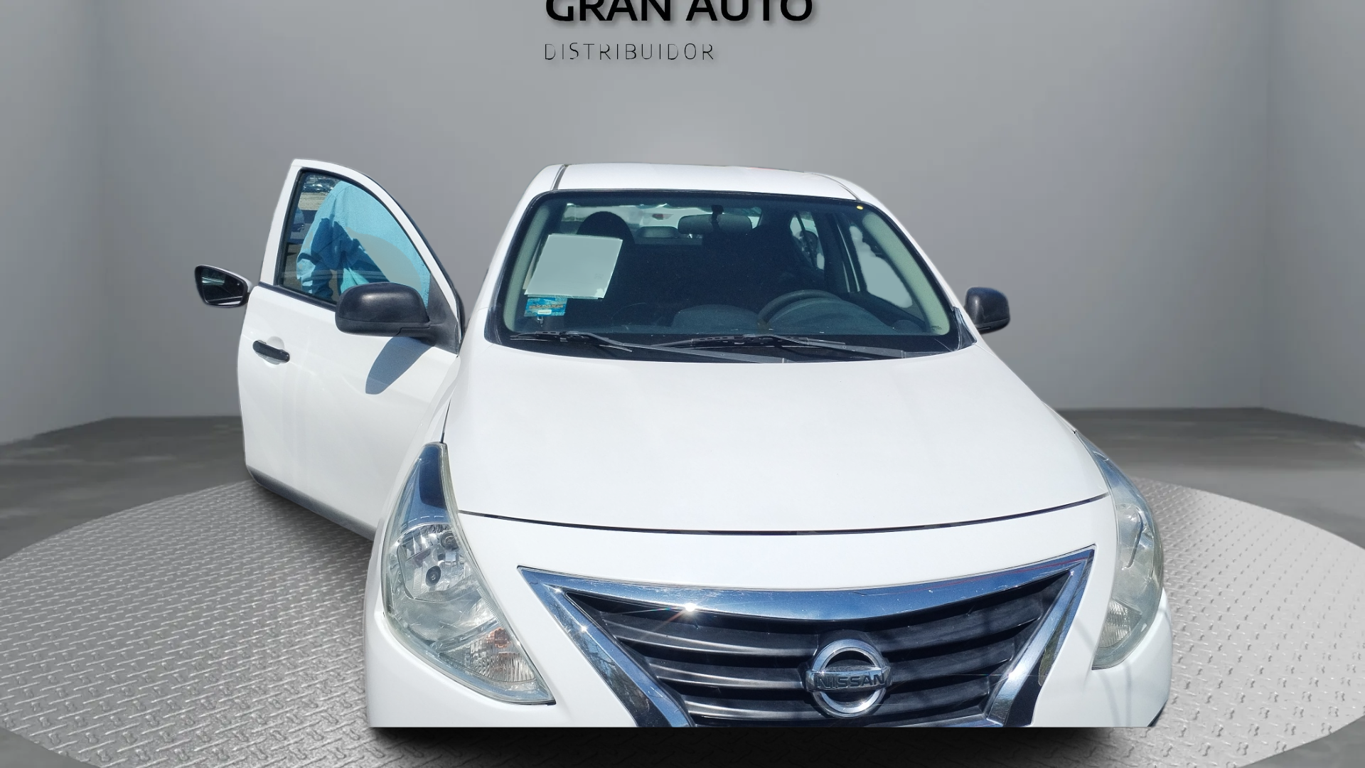 VERSA DRIVE MT