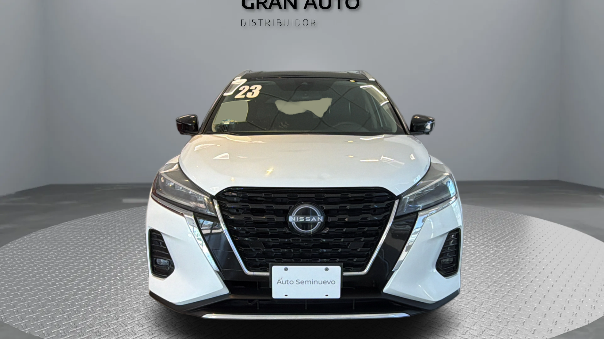 KICKS PLATINUM CVT
